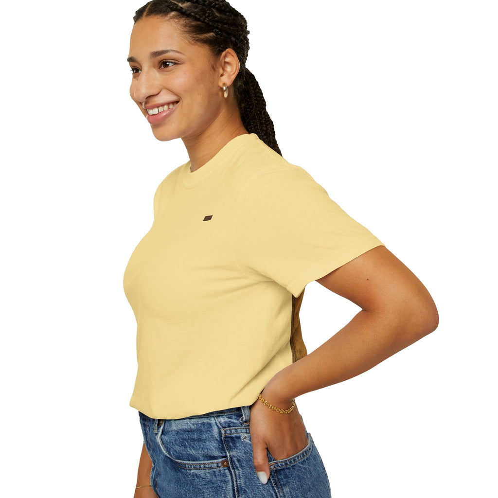 Moodland Studios Retro T-Shirt - Vintage 'Estelle Parfum No. 8' Graphic Tee